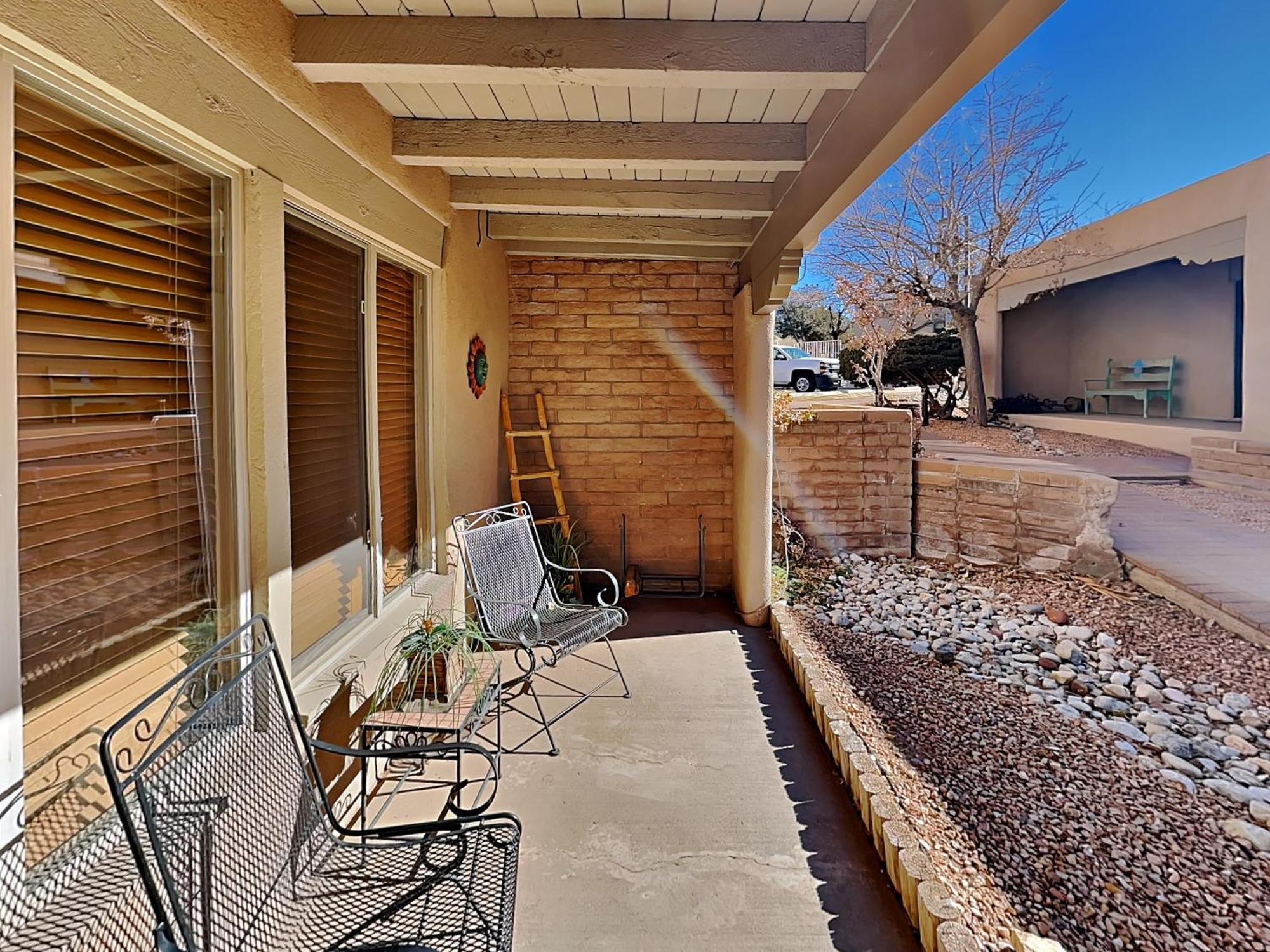 Apartment Artist Road #7 *